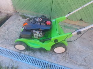 Cortacésped Viking sin cesto con tracion 7CV chas