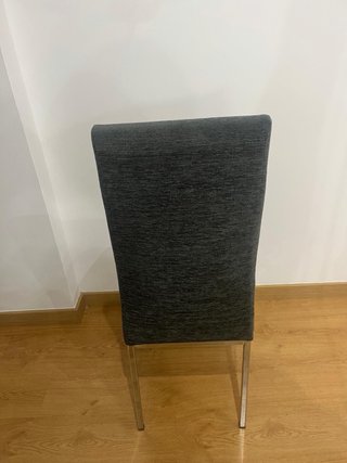 Mesa y 4 sillas comedor