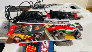Circuito Carrera GO!!! Cars Carbon Drifters 6.2m