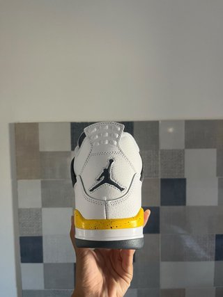 Jordan 4 Retro Giallo 2026