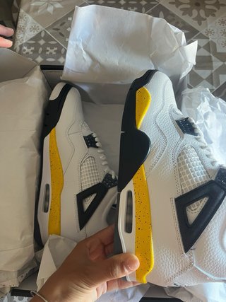 Jordan 4 Retro Giallo 2026