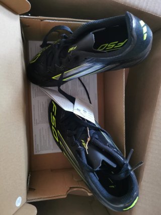 Botas fútbol Adidas F50 Talla 34 Niño