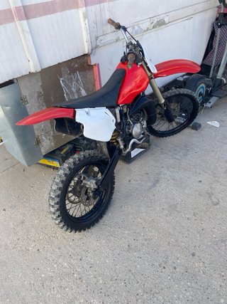 Honda CR 80 Motocross Roja y Blanca