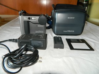 Cámara Sony Digital Mavica 10x + Accesorios