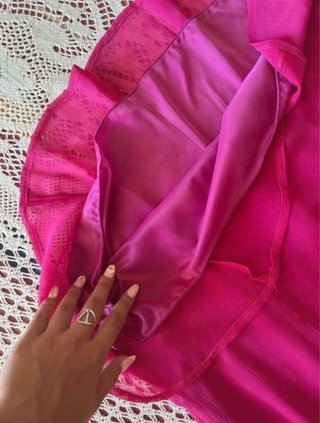 Conjunto de falda y blusa rosa