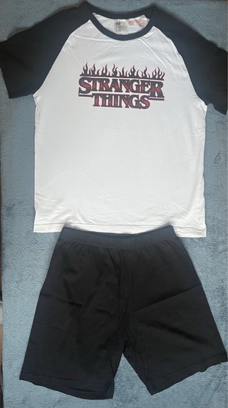 2 Pijamas Cortos Stranger Things 10-12 años