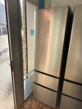 Nevera Hisense 3 puertas