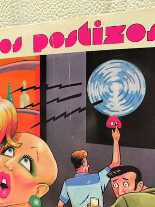 Vinilo Encantos Postizos