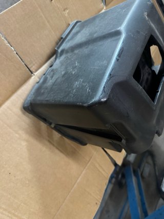 Caixa Bateria Audi A3 8L / Golf 5 / Leon 1M