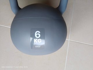 DOMYOS Pesa Rusa kettlebell Base Blanda 6 kg
