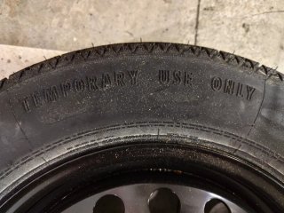 Neumático de repuesto Continental 145/90 R16