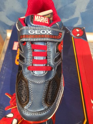 Playeros Geox Spiderman con luces