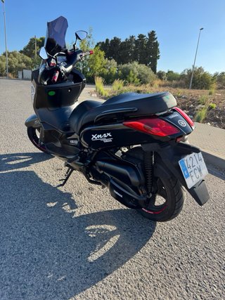 VENDO-CAMBIO | YAMAHA XMAX RESTAURADA