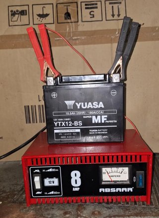 Batería Yuasa YTX12-BS Moto AGM