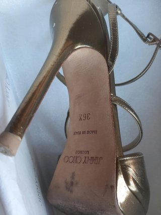 Sandalias Jimmy Choo doradas talla 36.5