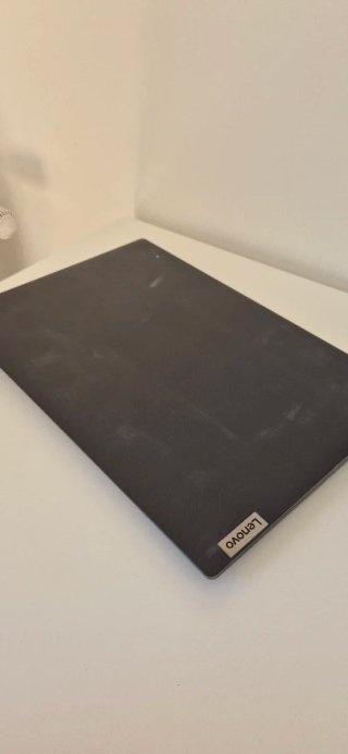 Portátil Lenovo IdeaPad 3