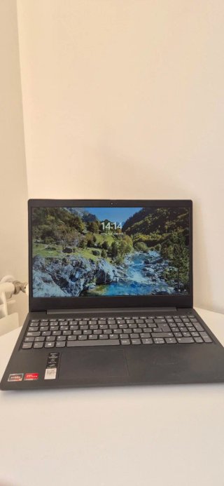 Portátil Lenovo IdeaPad 3