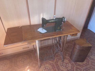 Máquina de coser Refrey CL306 vintage