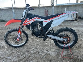 Moto Motocross KTM 85 SX