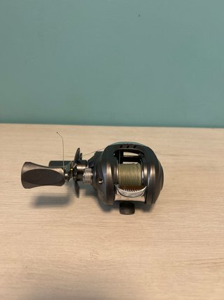 Carrete de pesca casting