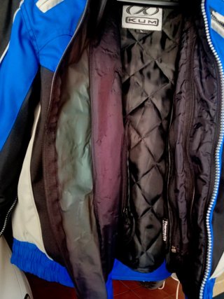 Chaqueta KUM azul y negra. Carretera y trail.