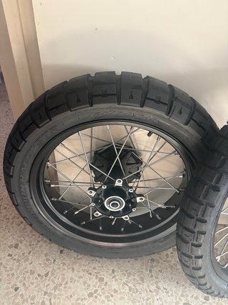 Llantas Yamaha Tenere 700 CASI NUEVAS. De 21"-18"