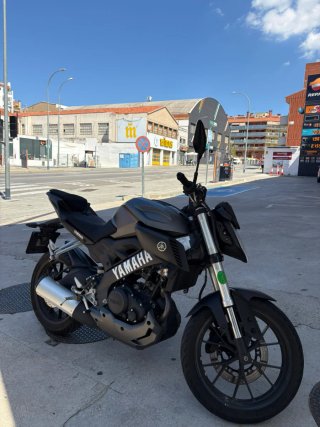 Yamaha MT-125 Negra