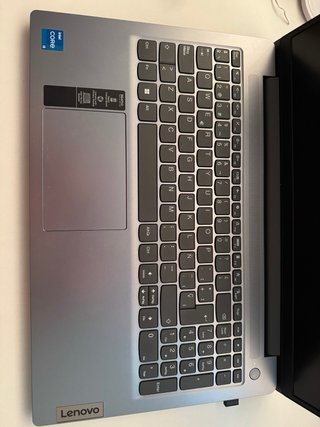 Ordenador Portátil Lenovo IdeaPad Slim 3 15IRH8