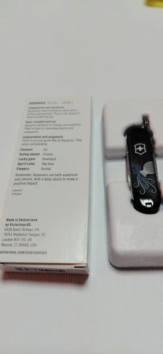 Navajas Victorinox Mini Zodiaco