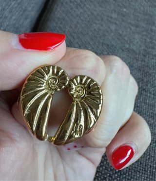 Anillo Arena Roja Coastal Ring Dorado
