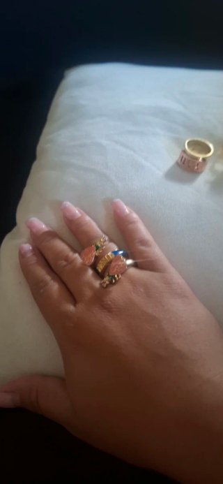 Anillos Bimba y Lola Dorado. Diferentes diseños.