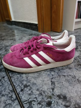 Zapatillas Adidas Gazelle rosas talla 39