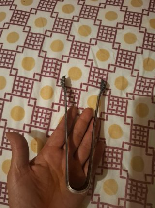 Pinza  antigua
