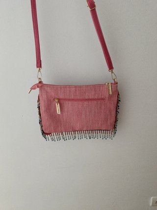 Bolso de fiesta con abalorios