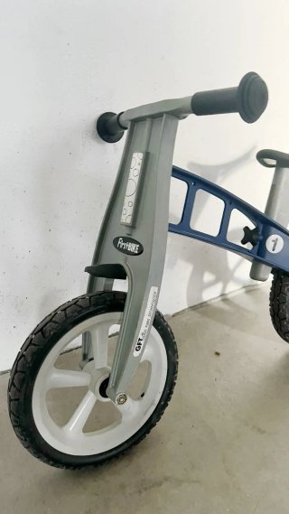 Bici de aprendizaje FirstBIKE