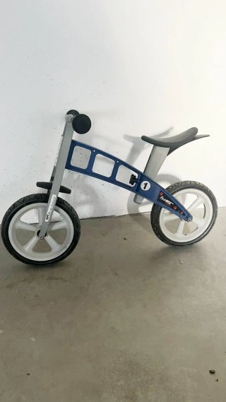 Bici de aprendizaje FirstBIKE