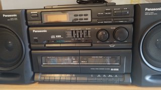 Minicadena Panasonic RX DT610 portable stereo CD