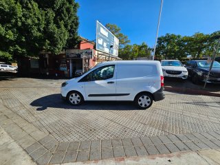 Ford Transit Courier TDCI Muy Buen Estado año 2022