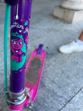 Patinete infantil morado y rosa