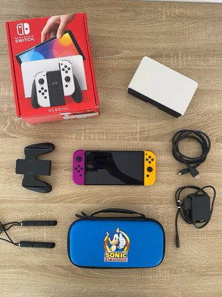 Nintendo Switch OLED Completa + Accessori