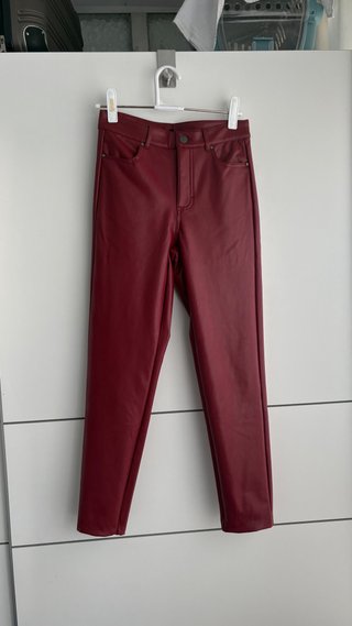 Pantalón Piel Sintética Granate Talla 38