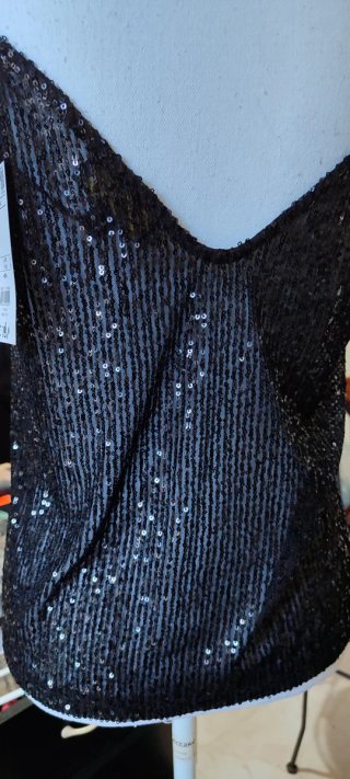 Top nero con paillettes tg L