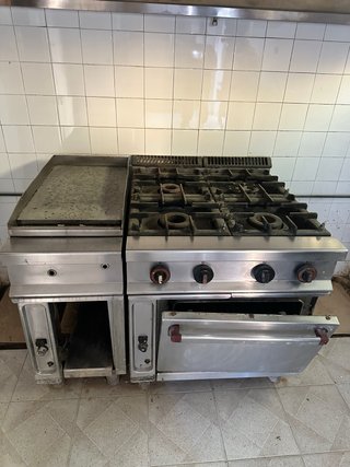 Cocina Industrial 4 Fuegos con Horno