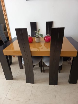 Mesa Comedor Cristal sin las sillas