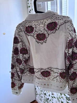 Chaqueta libBan bordada beige y dorada Talla S