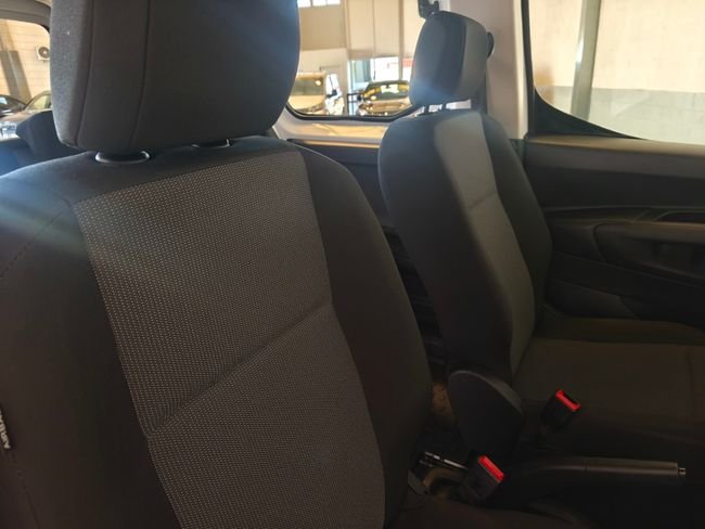 Peugeot Rifter 2022, foto 22