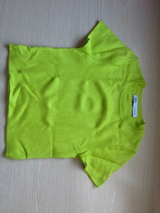 Camiseta Zara verde neón S