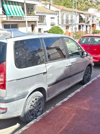 Peugeot 807 2010