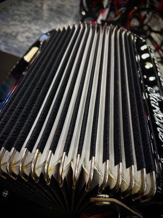 Acordeon Startone 72 bajos con maleta transporte