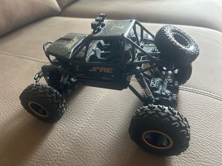 Coche RC todoterreno con mando